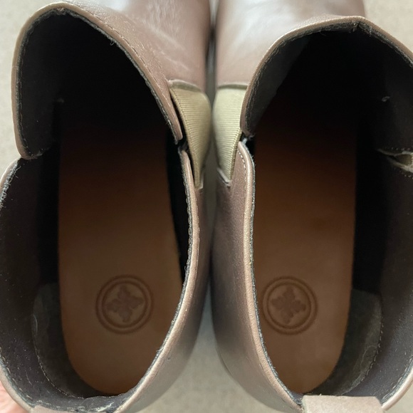 Charleston shoe co, Middleton gray booties. Size 40, barely worn, 1.5 inch heel - Picture 3 of 5